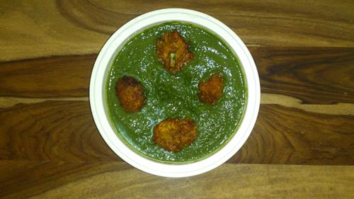 Lauki and gajjar kofta in palak methi gravy